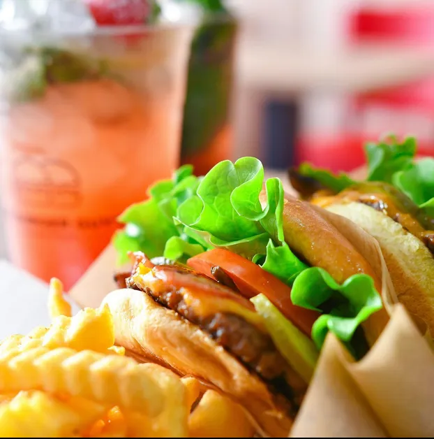 The Burger Yug’s · Photos 2